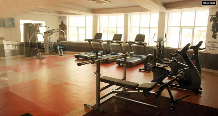 4 BHK Flat in Raj Nagar Extension, Ghaziabad