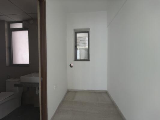3 BHK Flat in Kolshet Road, Thane