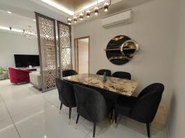 4 BHK Flat in Manjalpur, Vadodara