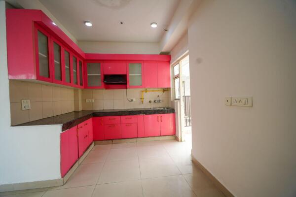 2 BHK Flat in Sector 16, Greater Noida