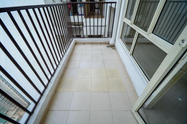 2 BHK Flat in Sector 16, Greater Noida