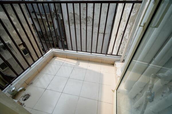 2 BHK Flat in Sector 16, Greater Noida