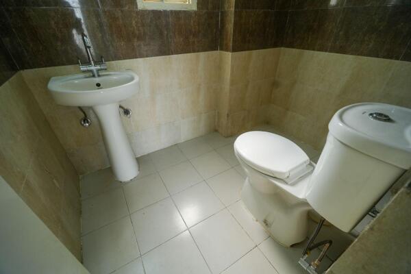 2 BHK Flat in Sector 16, Greater Noida