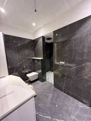 4 BHK Independent Builder Floor in Palam Vihar, Gurgaon