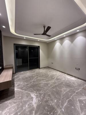 4 BHK Independent Builder Floor in Palam Vihar, Gurgaon