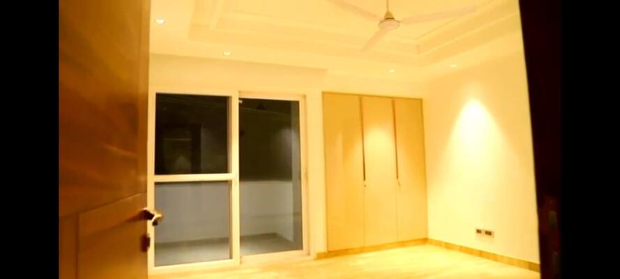 4 BHK Independent Builder Floor in Block C Defence Colony, Delhi