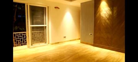 4 BHK Independent Builder Floor in Block C Defence Colony, Delhi