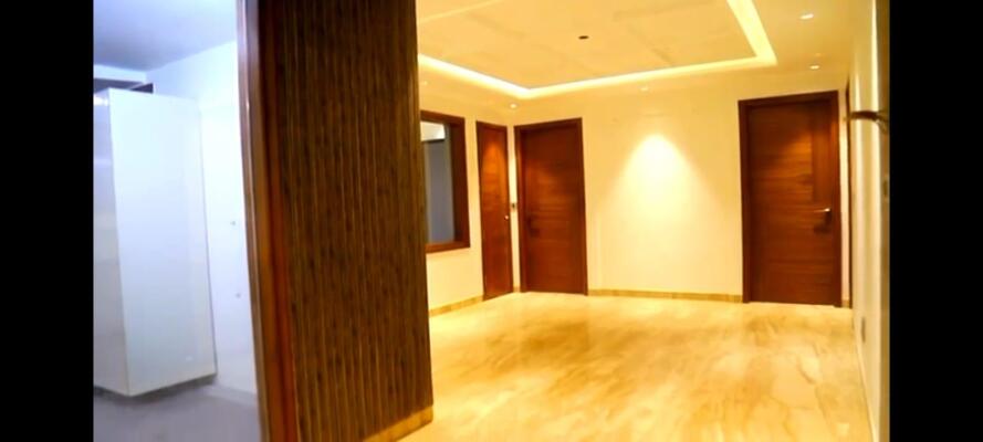 4 BHK Independent Builder Floor in Block C Defence Colony, Delhi