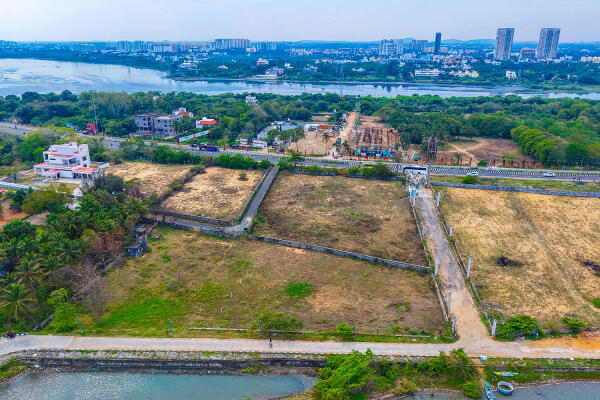 Residential land / Plot in Muttukadu, ECR