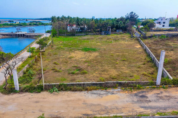Residential land / Plot in Muttukadu, ECR