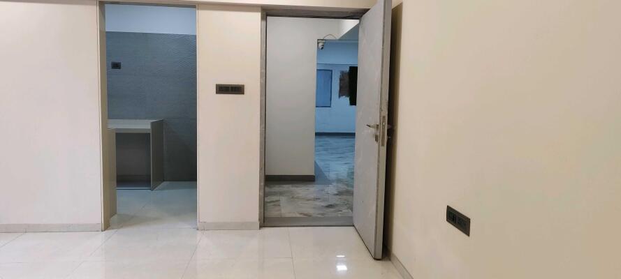 2 BHK Flat in Kavesar, Thane West