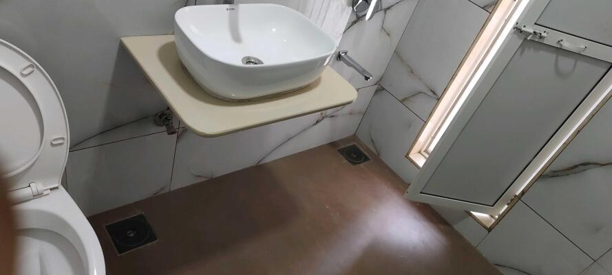 2 BHK Flat in Kavesar, Thane West