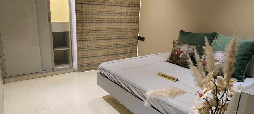 2 BHK Flat in Kavesar, Thane West