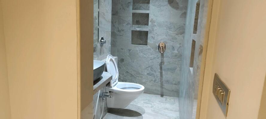 2 BHK Flat in Kavesar, Thane West