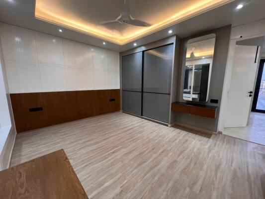 4 BHK Duplex Builder Floor in Sector 8 Dwarka, Delhi