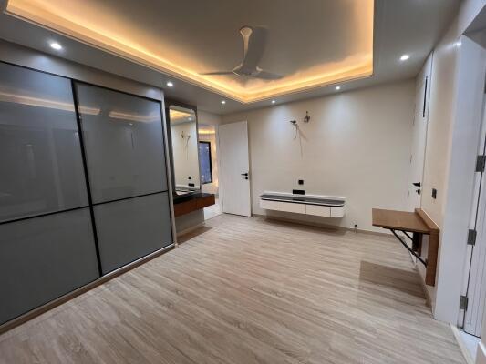 4 BHK Duplex Builder Floor in Sector 8 Dwarka, Delhi