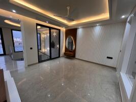 4 BHK Duplex Builder Floor in Sector 8 Dwarka, Delhi