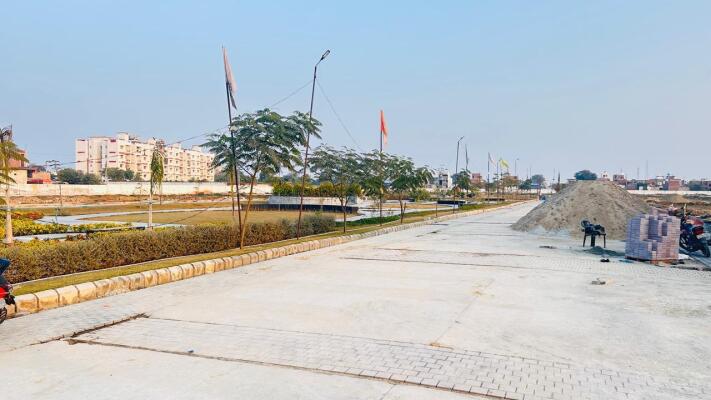Residential land / Plot in Tahra, Vrindavan