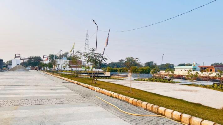 Residential land / Plot in Tahra, Vrindavan