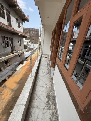 3 BHK Independent Builder Floor in Sector 73, Noida