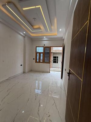 3 BHK Independent Builder Floor in Sector 73, Noida