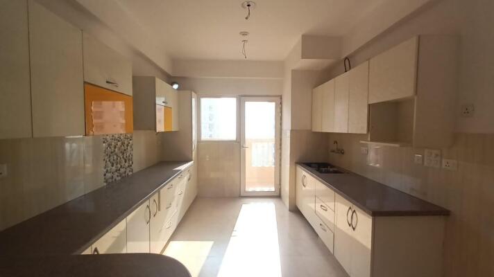 3 BHK Flat in Sector Chi 5, Greater Noida