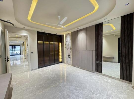 4 BHK Independent Builder Floor in Sector 45, Gurgaon