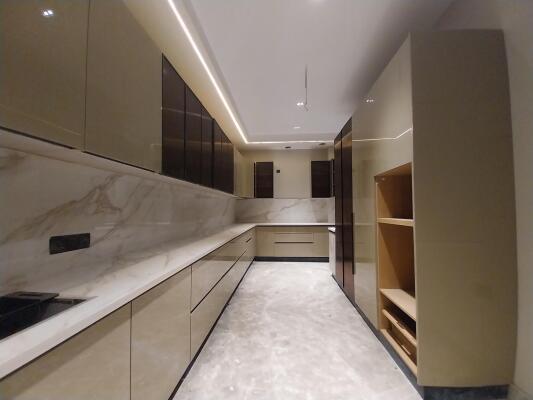 4 BHK Independent Builder Floor in Punjabi Bagh, Delhi