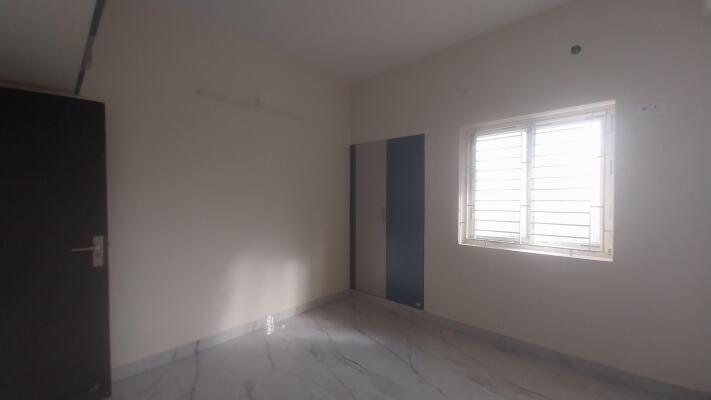 3 BHK Flat in Selaiyur, Chennai