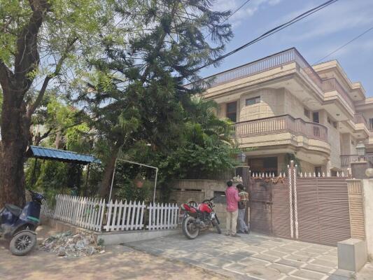 Residential land / Plot in Sector 36, Noida