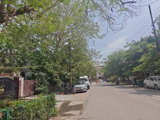 Residential land / Plot in Sector 36, Noida