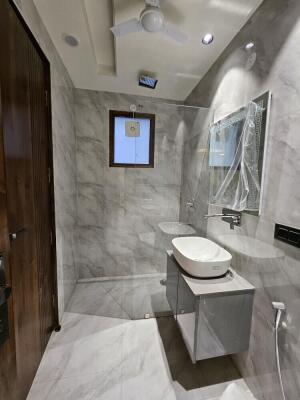 4 BHK Independent Builder Floor in Greenfield Colony, Faridabad