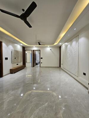 4 BHK Independent Builder Floor in Greenfield Colony, Faridabad