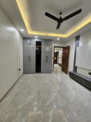 4 BHK Independent Builder Floor in Greenfield Colony, Faridabad