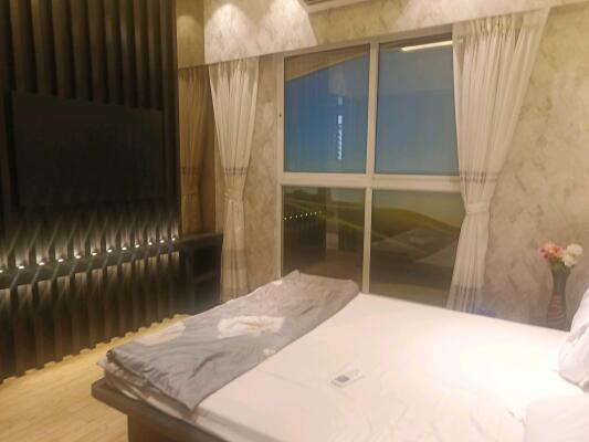 1 BHK Flat in Kavesar, Thane West