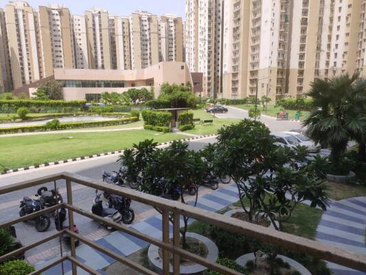 3 BHK Flat in Sector 137, Noida