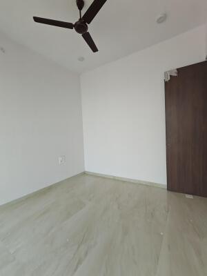 3 BHK Flat in Lokhandwala Kandivali East, Mumbai