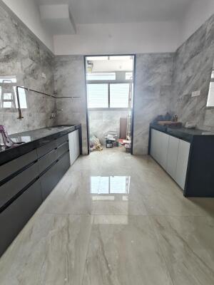 3 BHK Flat in Lokhandwala Kandivali East, Mumbai