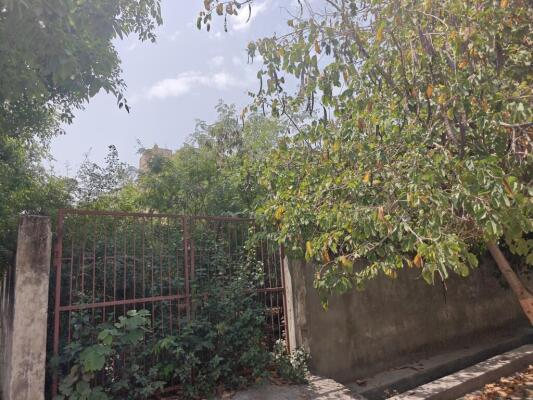 Residential land / Plot in Sector 48, Noida