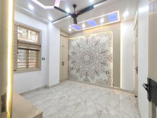 4 BHK Independent Builder Floor in Uttam Nagar, Delhi
