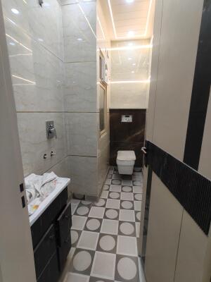 4 BHK Independent Builder Floor in Uttam Nagar, Delhi