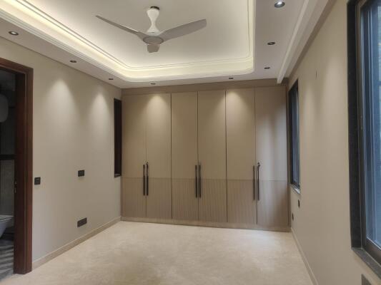 3 BHK Independent Builder Floor in Green Park, Delhi