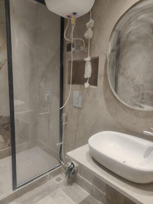 3 BHK Independent Builder Floor in Green Park, Delhi