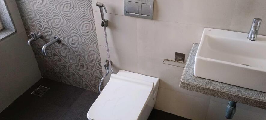 2 BHK Flat in Anjurdive, Thane