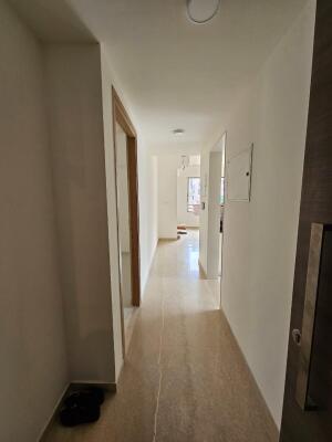 2 BHK Flat in Andheri East, Mumbai