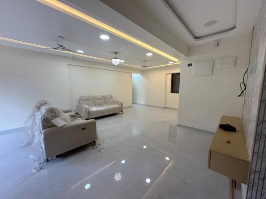 3 BHK Flat in Juhu, Mumbai