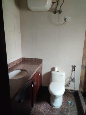 4 BHK Independent Builder Floor in Safdarjung, Delhi