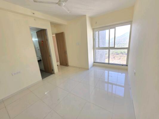2 BHK Flat in Kasar Vadavali, Thane