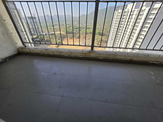 2 BHK Flat in Kasar Vadavali, Thane