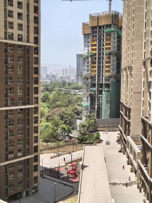2 BHK Flat in Balkum, Thane